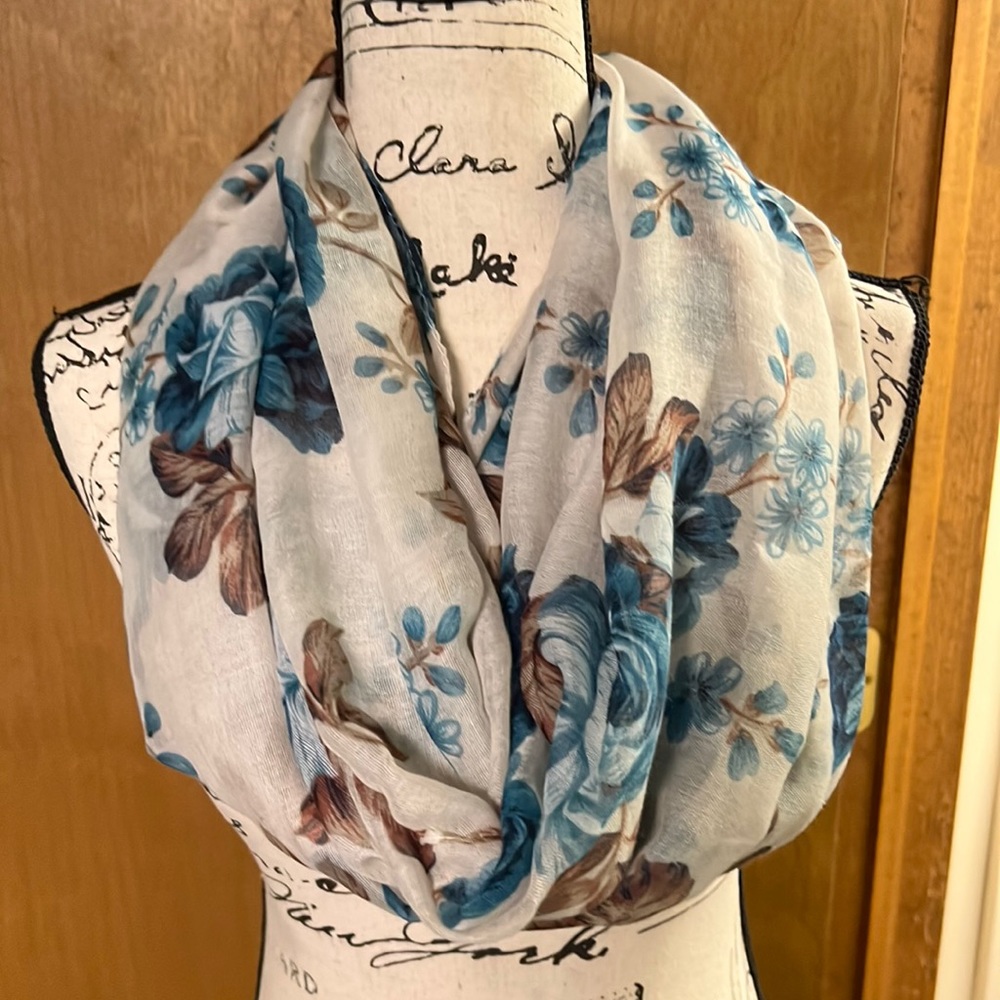 Infinity scarf